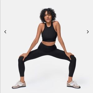 Outdoor Voices set (Athena top + 7/8 legging)